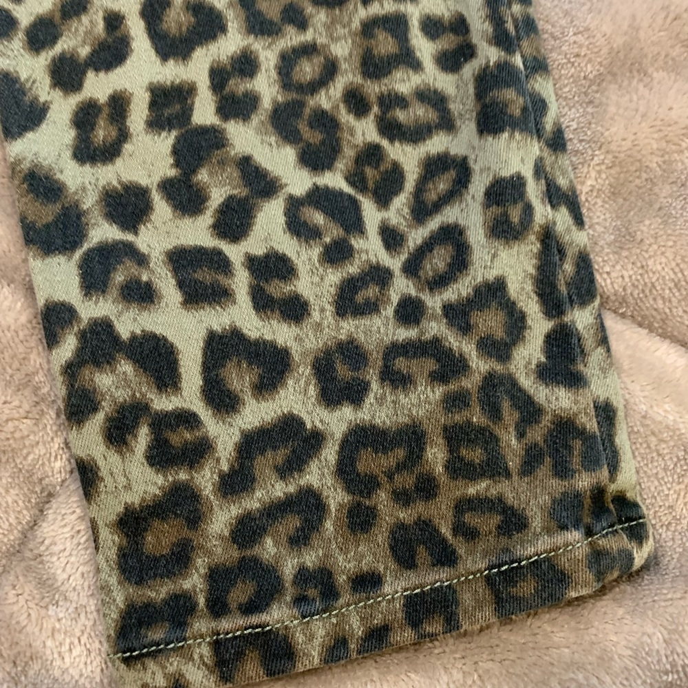 Good American “good waist crop” - Picture 3 of 6